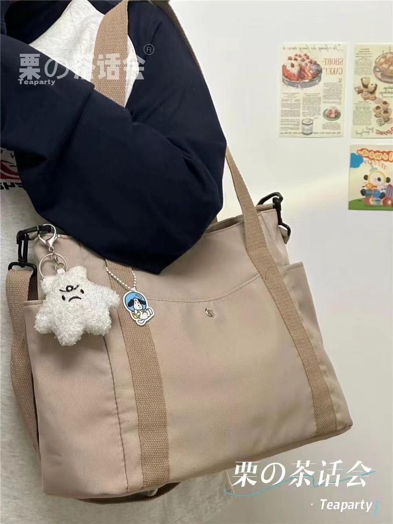 Product Introduction of Canvas Bag Women's New Large Capacity Fashion All-Match Shoulder Bag Tote Bag for Work Commuter Bag Korean Style Crossbody Bag 13