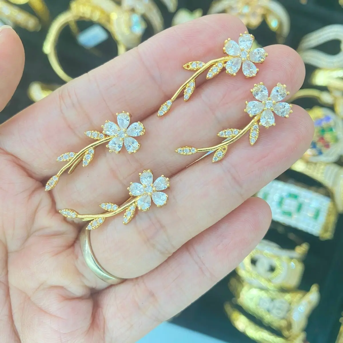 Hoa tai kẹp vành tay hoa 5 cánh ...dogdo