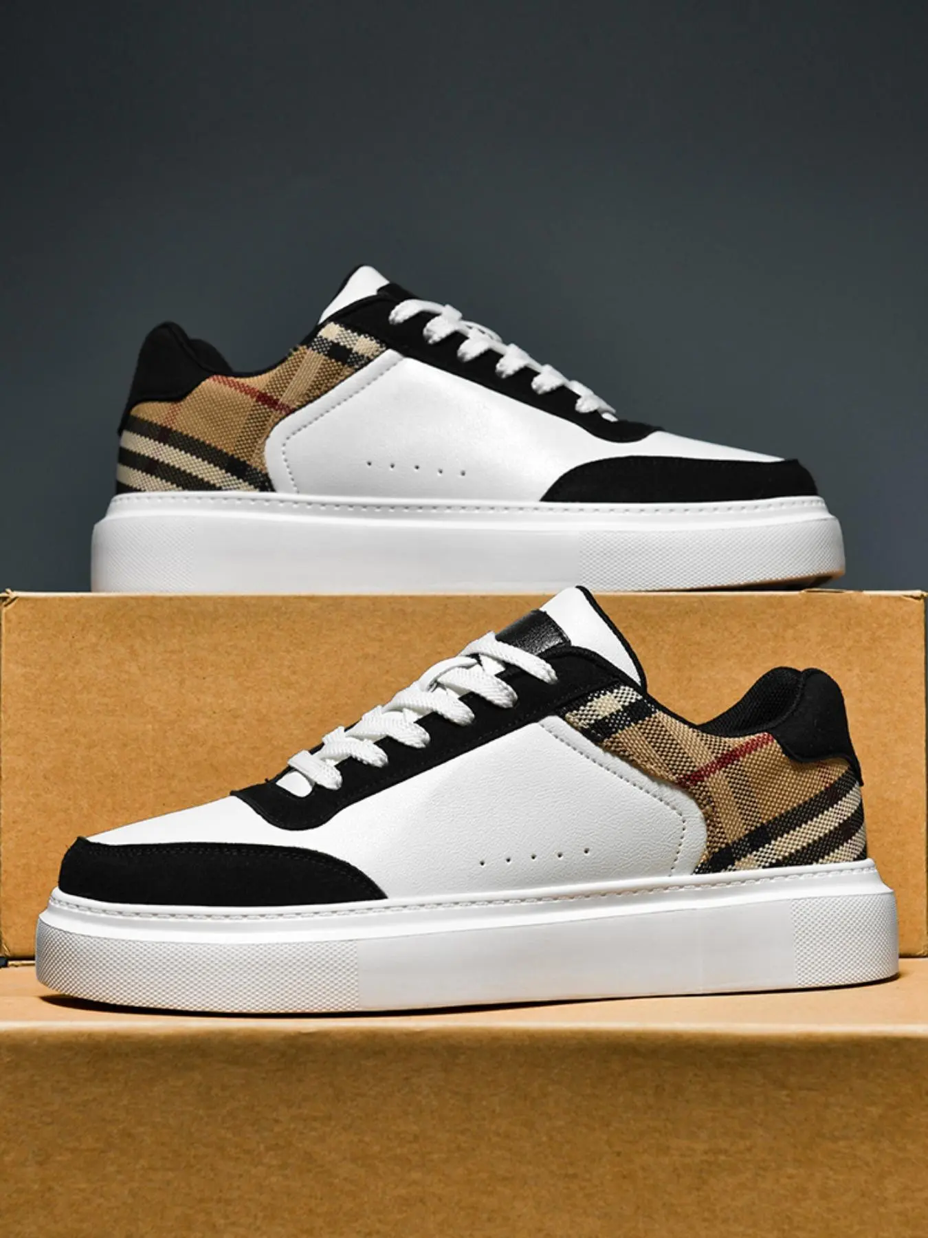 Men's Colorblock Lace Up Low Top Sneakers, Casual Breathable Lightweight Sports Shoes, Fashionable Sneakers for Daily Wear, Closed