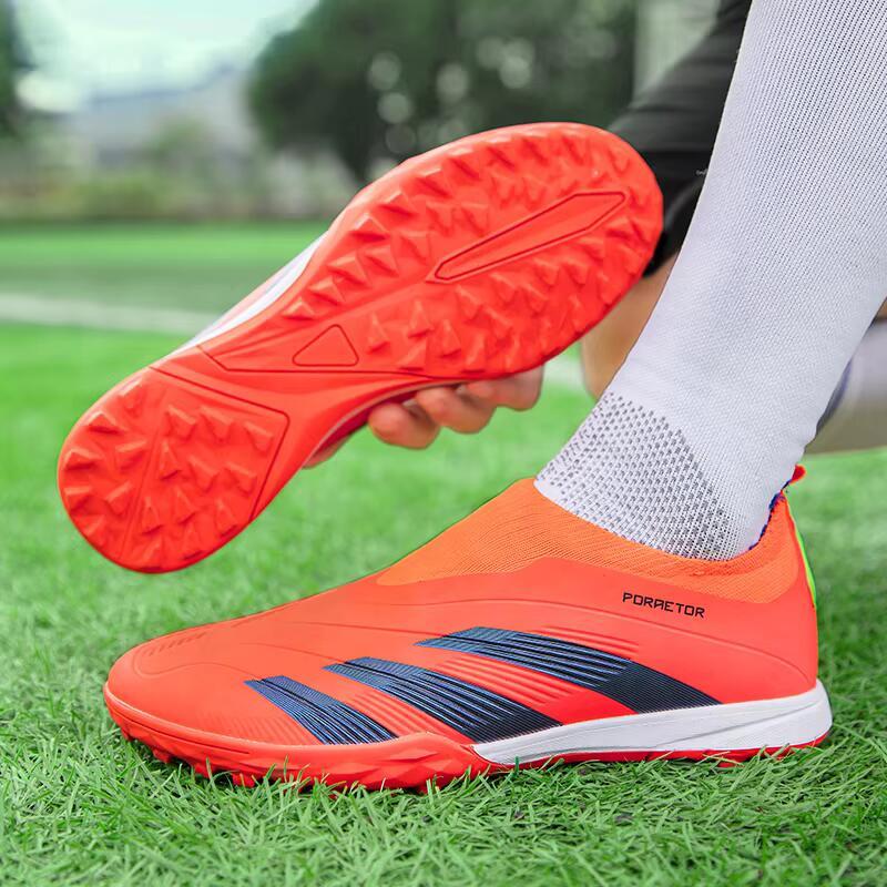 Product Introduction of Men's Turf Indoor Football Cleats High Top Breathable Soccer Shoes Outdoor Training TF 19
