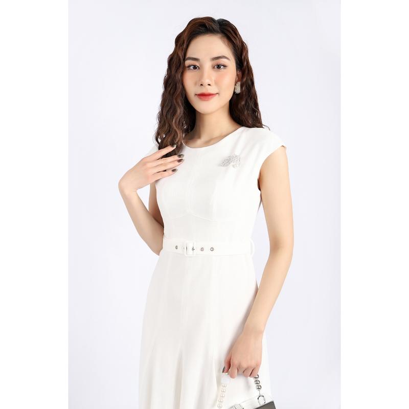 FDC33723 - Đầm công sở vải phi cát dáng xòe cổ tròn vai chờm kèm cài áo và đai lưng tạo kiểu khóa thân sau - PANTIO 1