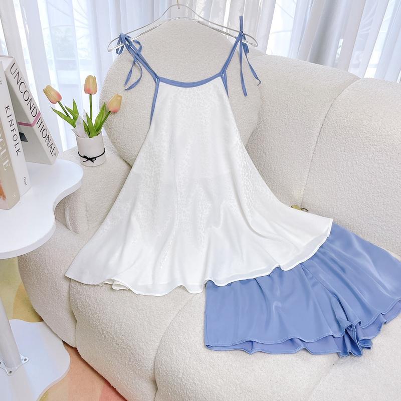 Product Introduction of Set bộ áo lụa gấm hoa văn yếm dây cột quần lụa latin đùi 40-65kg Nữ. 3