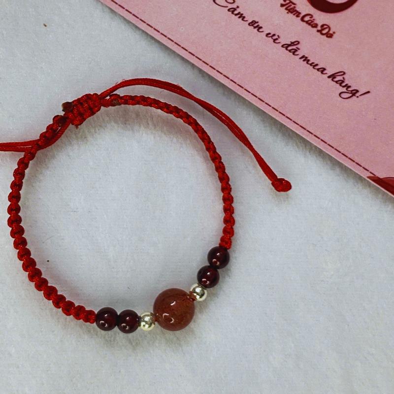 Vòng tay chỉ đỏ đá thạch anh dâu và đá garnet 4