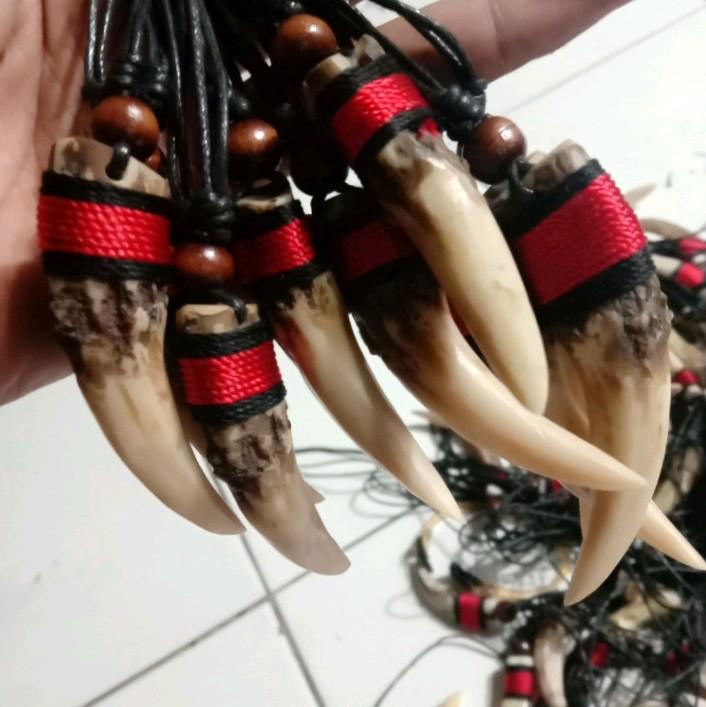 KALUNG TARING MACAN REPLIKA 2