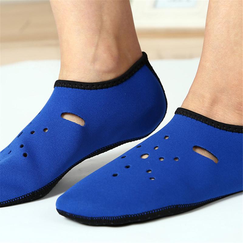 Product Introduction of Diving socks female male beach swimming water sports socks surfing diving snorkeling 30