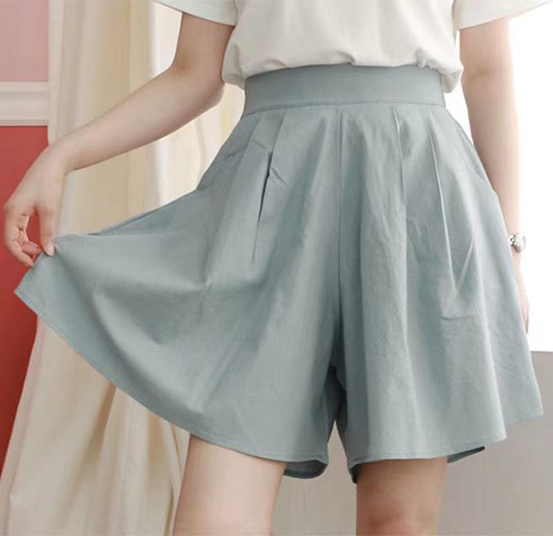 Product Introduction of Summer Korean style ice silk shorts women plump girls Super plus size high waist wide leg pants loose casual fifth pants 100.00kg Tide plus size extra large size oversize fat big size women shorts 22