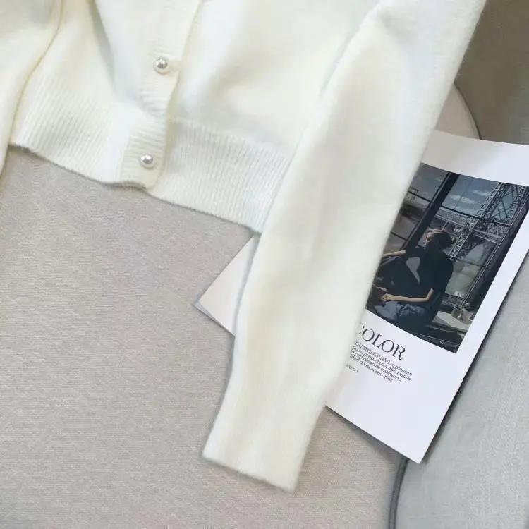 Áo Cardigan Dệt Kim Phong Cách Cổ Điển Ngọt Ngào Dành Cho Nữ, Mùa Thu Và Mùa Đông, Phong Cách Hàn Quốc, Dễ Phối Đồ, Áo Len Mỏng ngắn Tay Dài, Hàng Mới Về Năm 2024 5