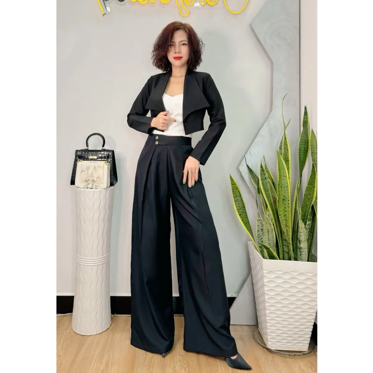 CH03 Áo vest thiết kế dạng Croptop cá tính