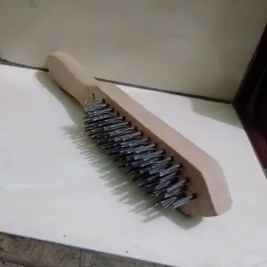 Sikat Baja Terjangkau untuk Membersihkan Besi Karat - Kualitas Bagus