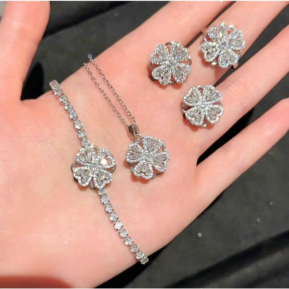 Beautiful Heart Pointed on the Rich Flower Gem Necklace Bright Ruoxinghe 18K Gold Plating Flower Zircon Turn Bracelet