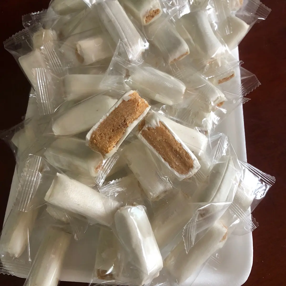 KẸO ĐẬU PHỘNG XỐP BƠ GIÒN TAN /hủ 350gram