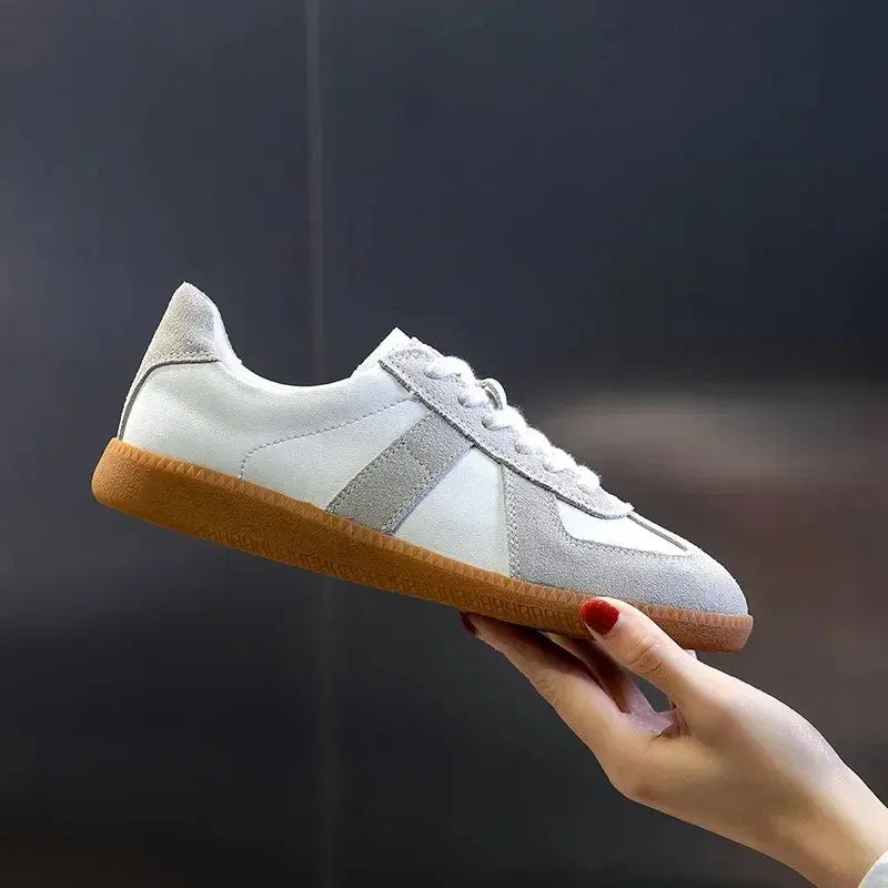 [New high quality products] factory authentic women's fashion low heel shoes lightweight damping antibacterial waterproof versatile retro white silver