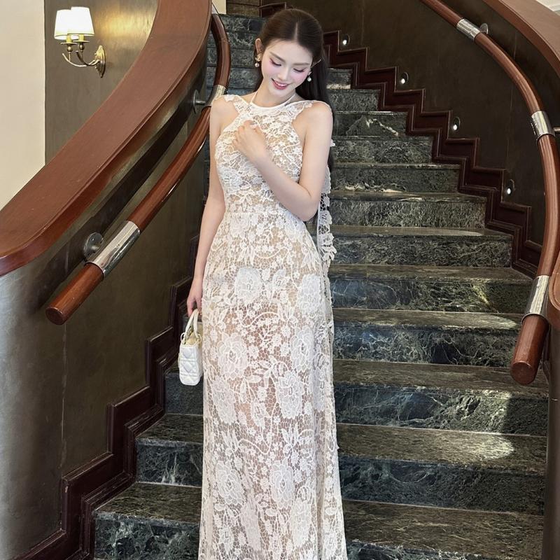  Khiết - Đầm maxi ôm dài cổ yếm ren hoa dây Khiết màu kem quyến rũ đi tiệc  KD120 