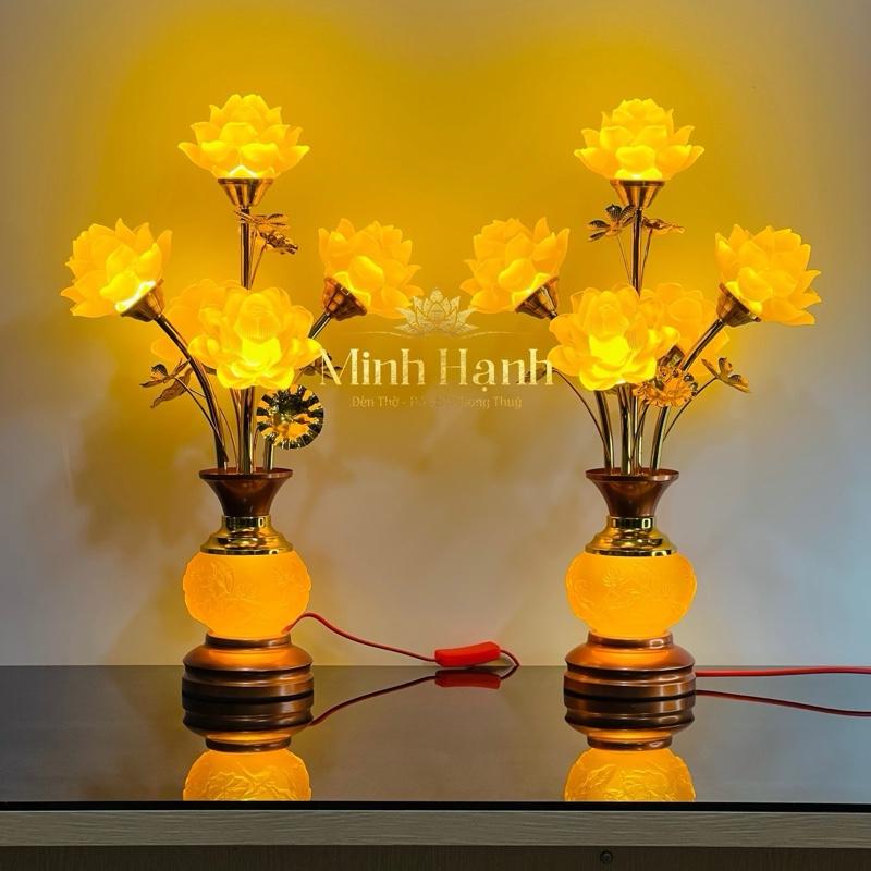 Đèn thờ 5 bông hoa sen bầu đèn có họa tiết khóm sen nổi Mã ngọc lùn s2 -Cao 55cm giá 1 đôi TẶNG LED DỰ PHÒNG