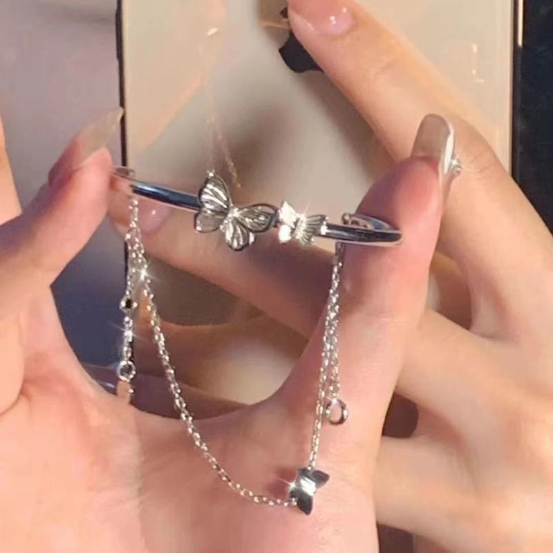 Product Introduction of Ins Style Fairy Temperament Butterfly Bracelet for Women New Niche Design Half Bangle Half Chain Tassel Bestie 4