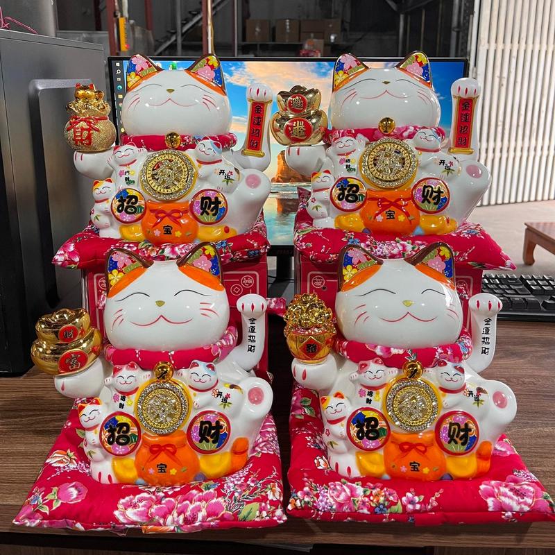 Mèo thần tài Mèo vẫy tay 25cm Maneki Nekko Gốm Sứ  Cao Cấp Kèm Gối Và Sạc Decor Phòng Trang Trí Nhà Cửa, Phòng Khách.