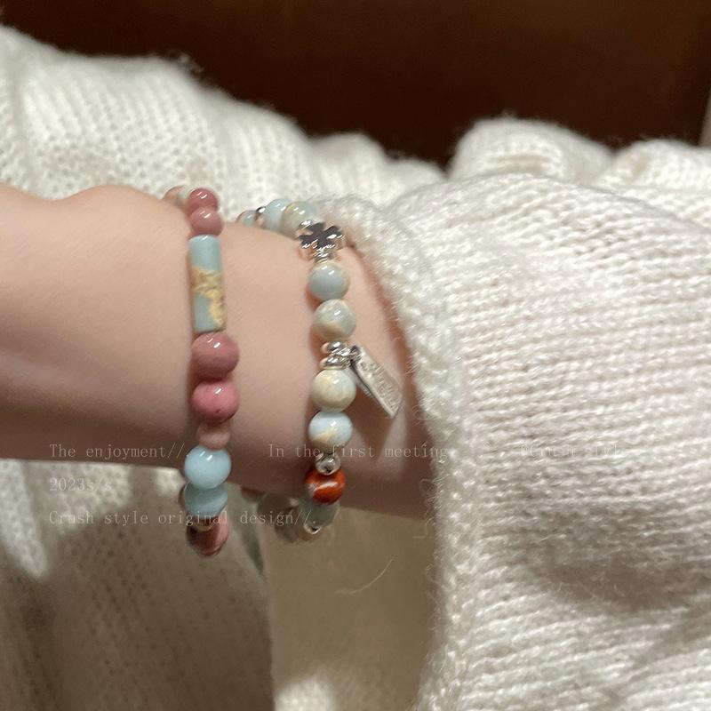 Product Introduction of Contrast Color Shoushan Stone Beaded Bracelet Female Summer Ins Niche Design Elastic Bracelet Light Luxury Online Influencer Refined Bracelet 3