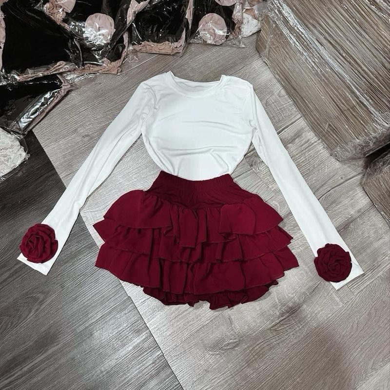 B40 - Set Áo Thun Cổ Tròn Tay Dài Kèm Chân Váy Xếp Ly Tầng Voan