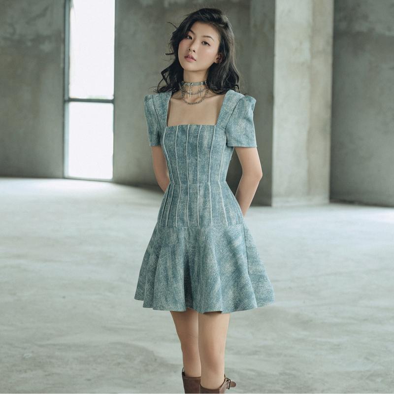 Đầm xòe cổ vuông tay phồng dáng ngắn trẻ trung Sarika phù hợp đi chơi đi tiệc OLV