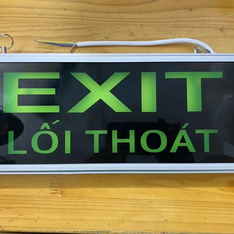 Đèn Exit 1 mặt có chữ lối thoát Đèn Exit 2 mặt có chữ lối thoát đèn sự cố 3