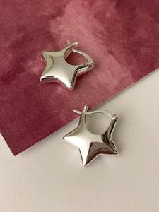 Pendientes de aro con diseño de estrella, 1 par de joyas Y2k para mujer para fiestas, Decoración de ropa de uso diario, Bisutería moderna, elegante y que combina con todo para regalo de cumpleaños