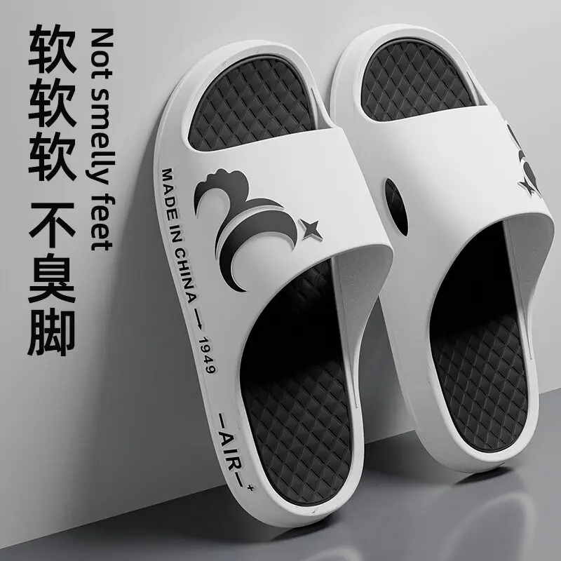 Men's Outdoor slippers slip on thick slippers slip on home slippers new summer men's slippers