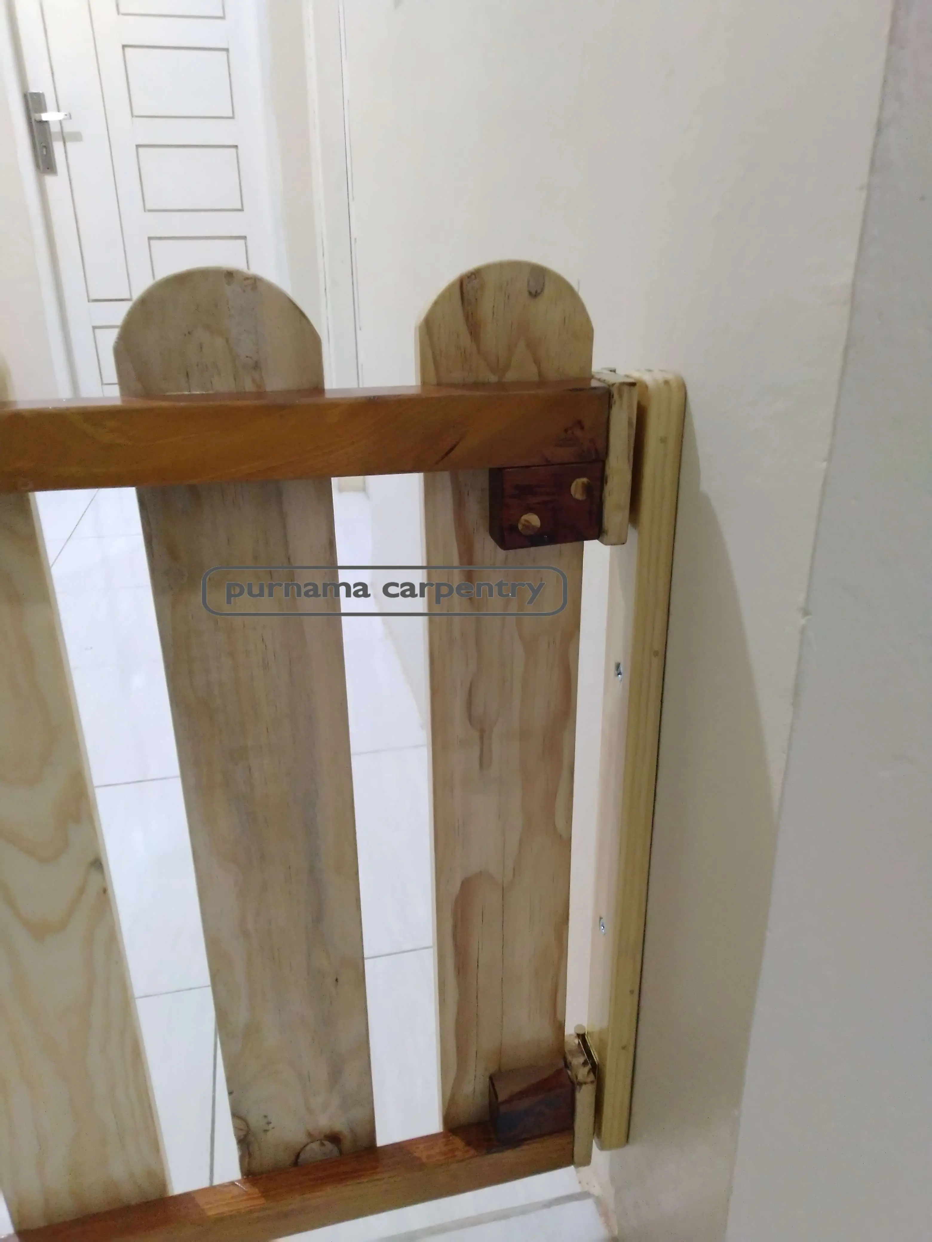 Pagar Baby Kayu Jati Belanda Bayi