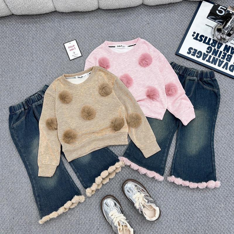 B102- Set áo len tăm quả bông, kèm quần jean xuông ống loe xinh điệu cho bé gái (8-30kg)