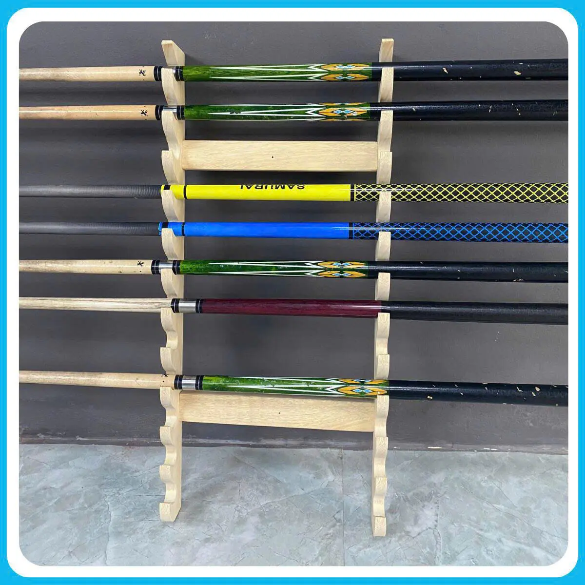 kệ gác cần câu, kệ treo sáo, bằng gỗ tự nhiên tiện dụng.