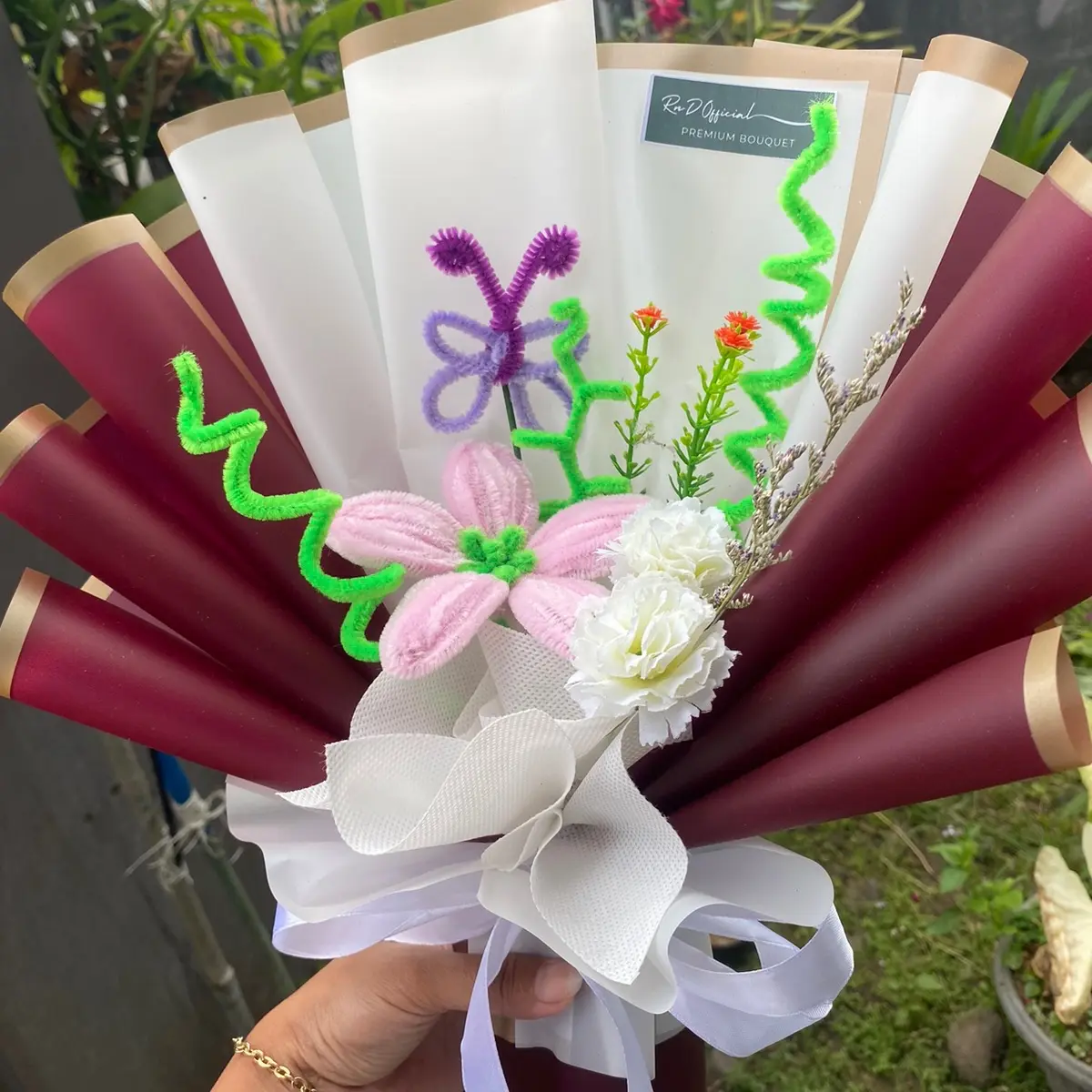 Buket Kawat Bulu 27K