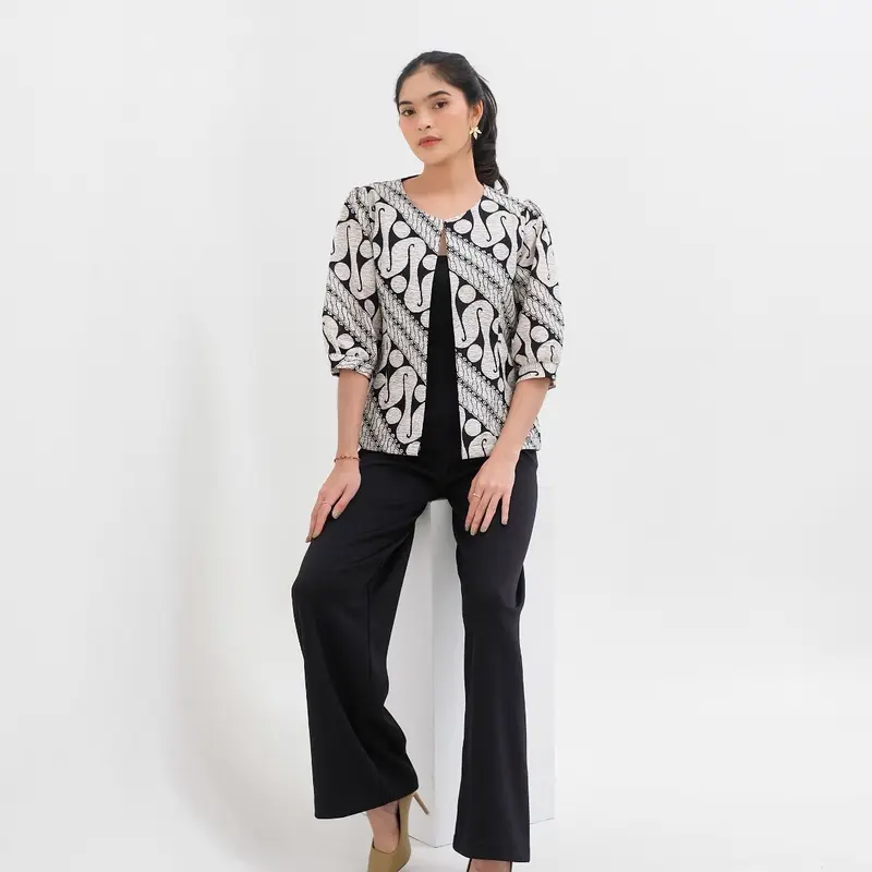 Dinda outer batik Katun Katun 0