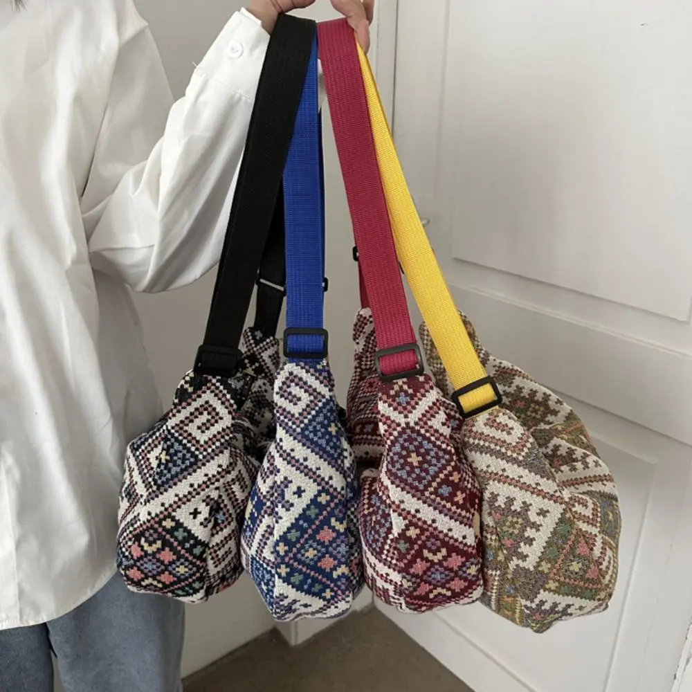 Personality Large Capacity Ethnic Style Shoulder Bag Bohemian Korean Style Canvas Crossbody Bag Handbag Phone Bag Embroidery Message Bag Ladies/Girls