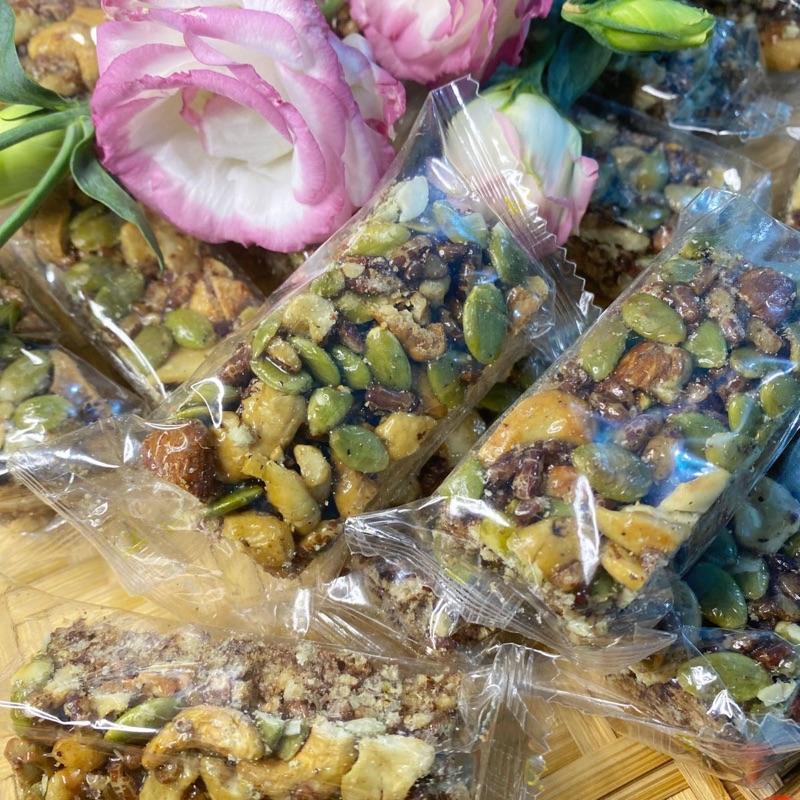 1Kg Thanh gạo lức mix hạt dinh dưỡng Ăn Vặt Candy Food Snack