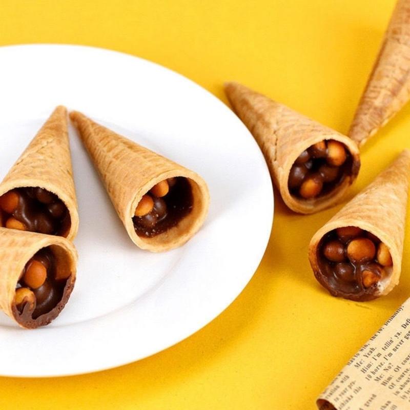Product Introduction of Bánh Ốc Quế Risen Pure Yogurt Chocolate Crisp Tube 300g - Risen Việt Nam  Ăn Vặt Snack Food 3