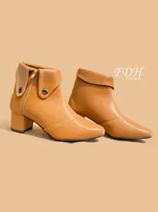 Sepatu Boots Hak Tinggi 5 CM Kerah ST