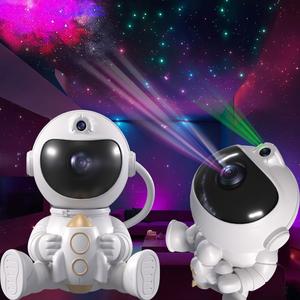 宇宙飛行士デザインの星プロジェクター、USB電源のナイトライト、星空投影ライト、リモコン付きLED天井ランプ、寝室の装飾や子供へのクリスマスや誕生日のプレゼントに最適