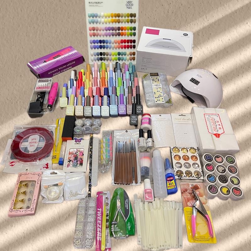Set combo nail cơ bản+ nâng cao dành cho người mới học, sau đi làm thoải mái Nguyên set sơn gel 60 màu . Đi kèm base top. Đi kèm bản màu.