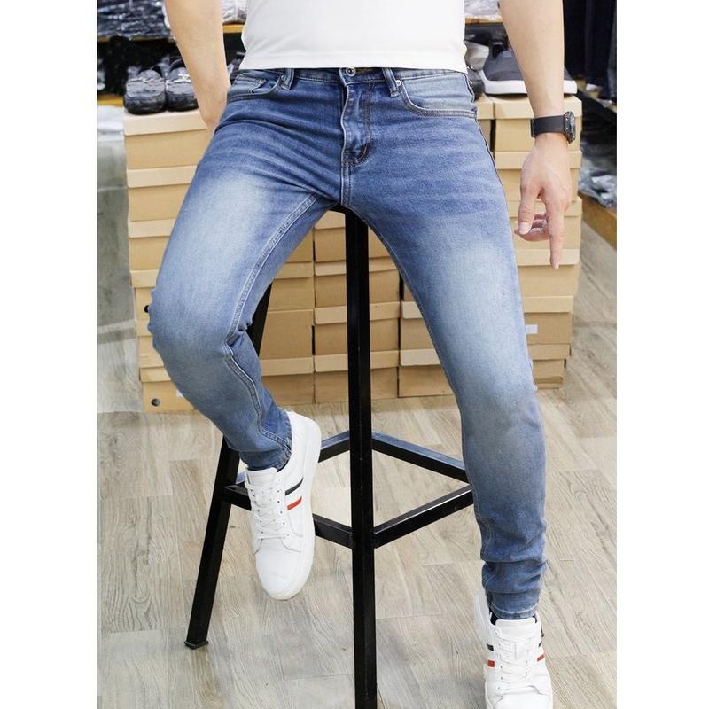 Quần Jean Dài Nam Màu Xanh bạc Đùi Trơn Ôm Gọn Chất Vải Co Giãn