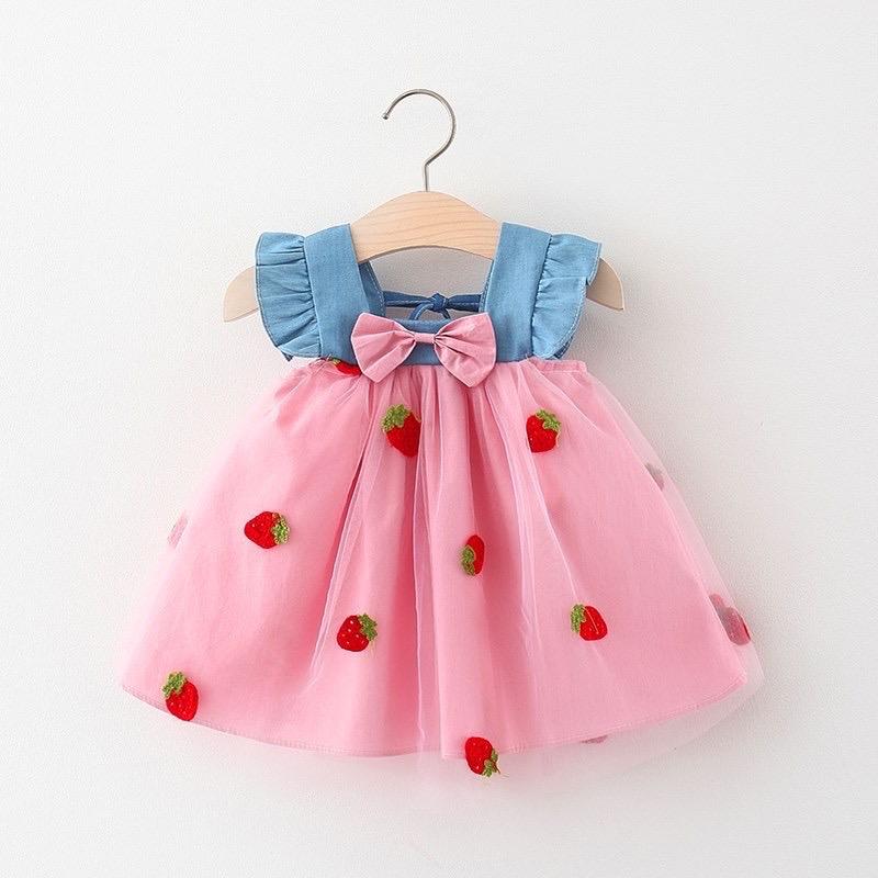 Váy đầm bé gái tay cánh tiên bồng bềnh thêu dâu và cherry hoạ tiết dễ thương, kiểu babydoll siêu xinh
