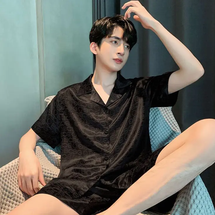 Bộ Đồ Ngủ Nam, Chất Liệu Lụa Lạnh Ngắn Tay, Quần Đùi, Cỡ Lớn, Bộ Đồ Mặc Nhà, Thích Hợp Mặc Ngoài Trời, Hàng Mới Về Mùa Hè 2024