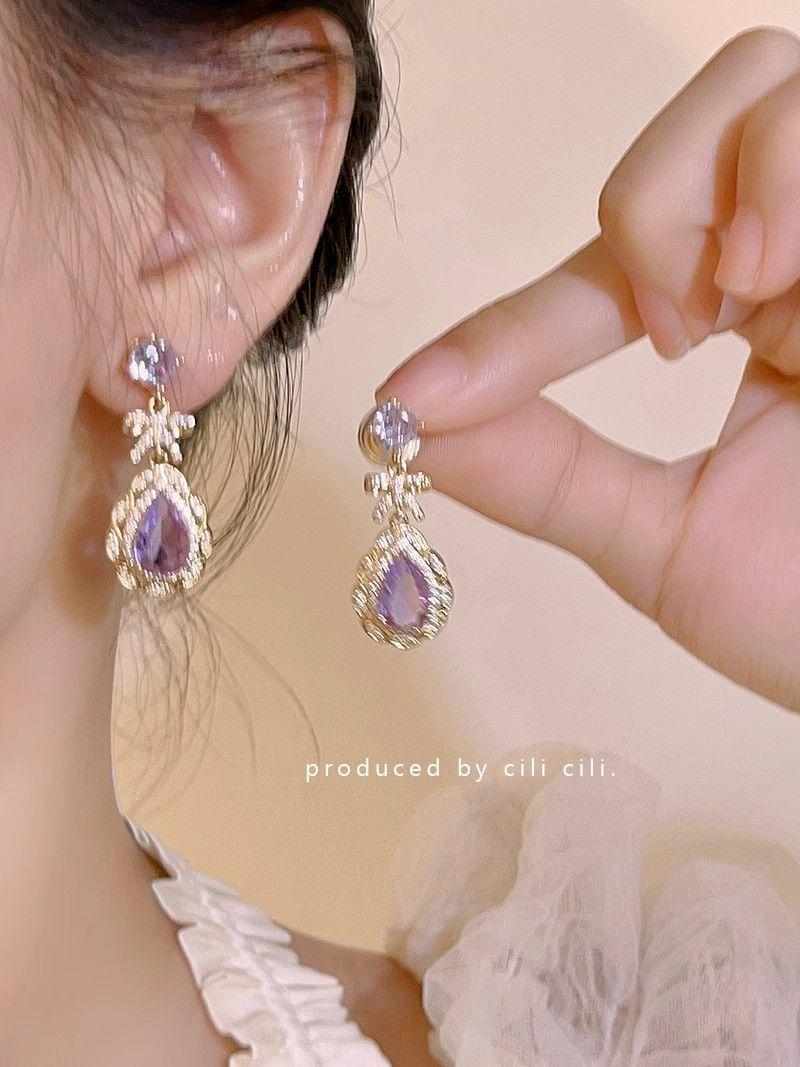 Product Introduction of Bông Tai Kẹp, Cili, Bông Tai Lãng Mạn Cao Cấp Kiểu Pháp Thanh Lịch, Giá Cả Phải Chăng, Sang Trọng, Thích Hợp Cho Bé Gái, Bông Tai Thoát Hiểm Công Chúa Chồn, Màu Tím Mơ Mộng, Năm 2025, Bán Chạy, Độc Đáo 4