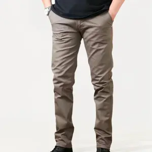 MALMO Celana Chino Panjang Pria Slim Fit Twill Premium Cotton Stretch Hitam Bahan Premium Potongan Rapi Desain Versatile Nyaman untuk Kerja Formal