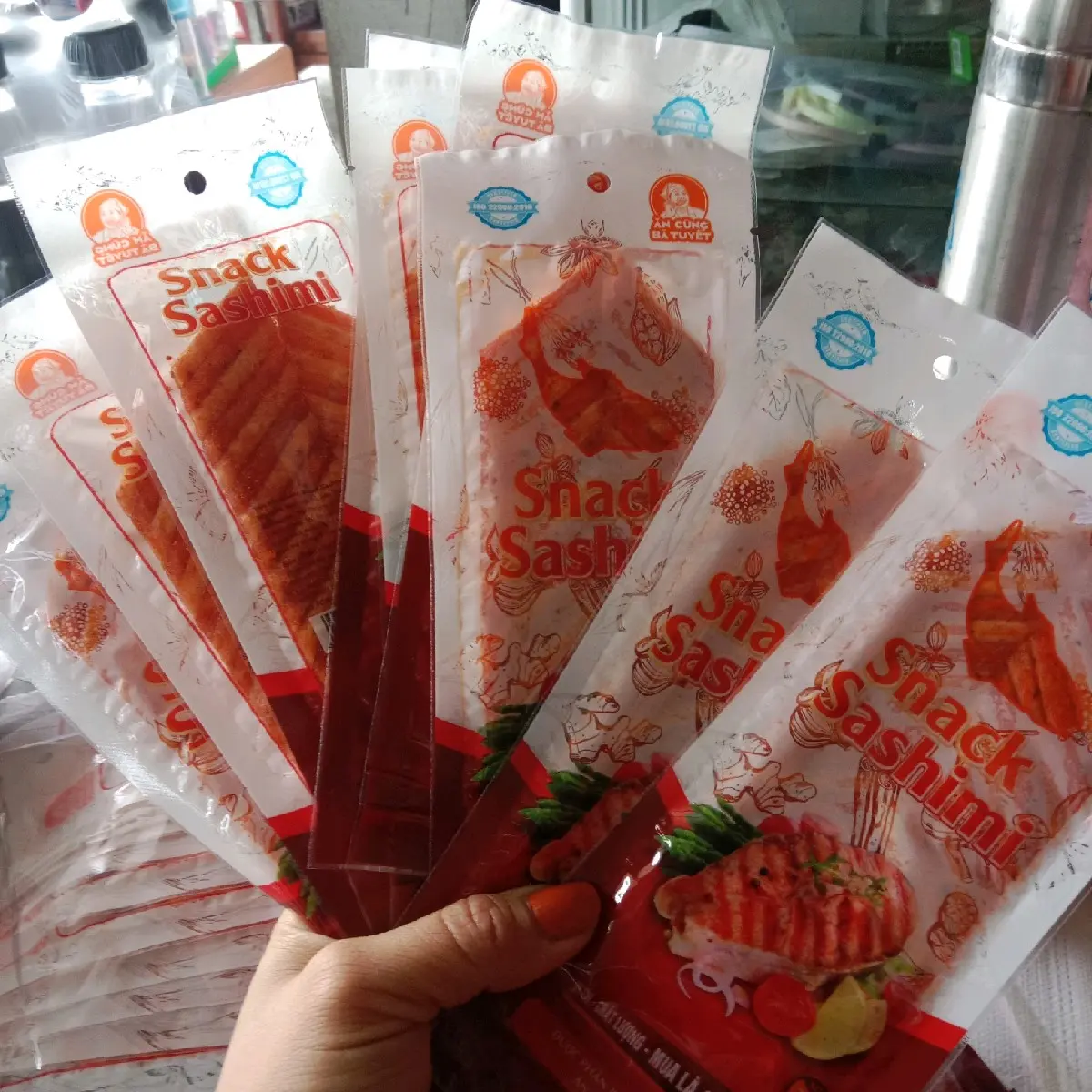 20 gói cay cay snack sashimi  mua 20 gói tặng 1 gói