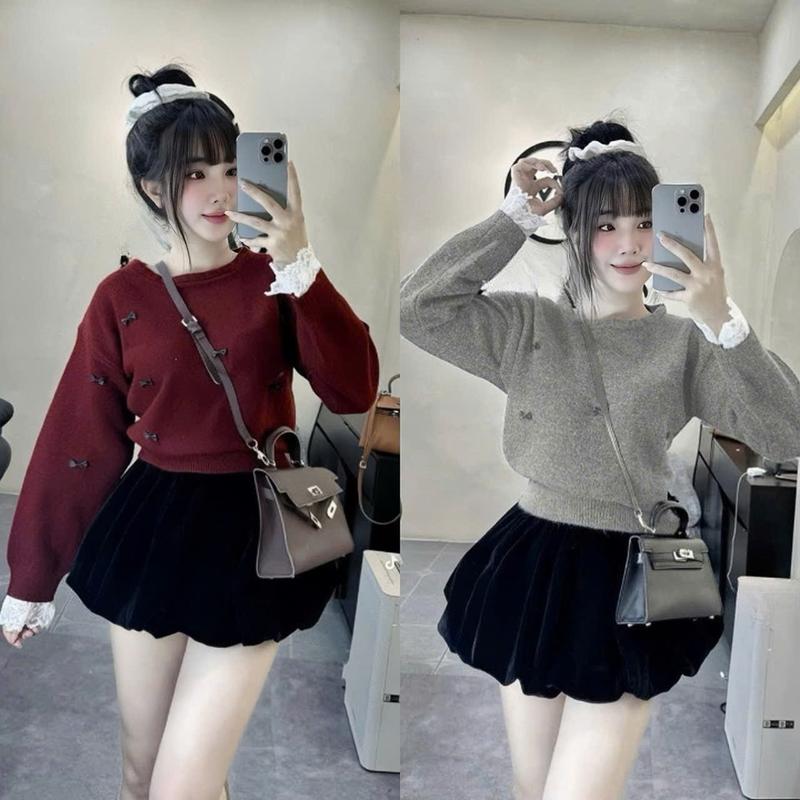 Set váy nữ áo tăm tiu tay dài cổ tròn mix chân váy nhung form ngắn xinh xắn dành cho nàng diện di chơi.