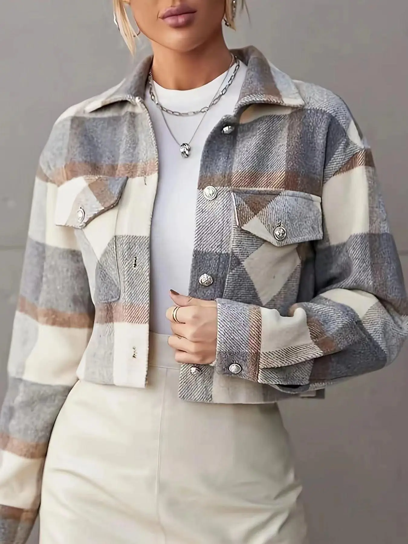 Women's Plaid Print Button Front Drop Shoulder Jacket, Casual Long Sleeve Collared Pocket Outerwear for Fall & Winter, Ladies Clothes for Daily Wear