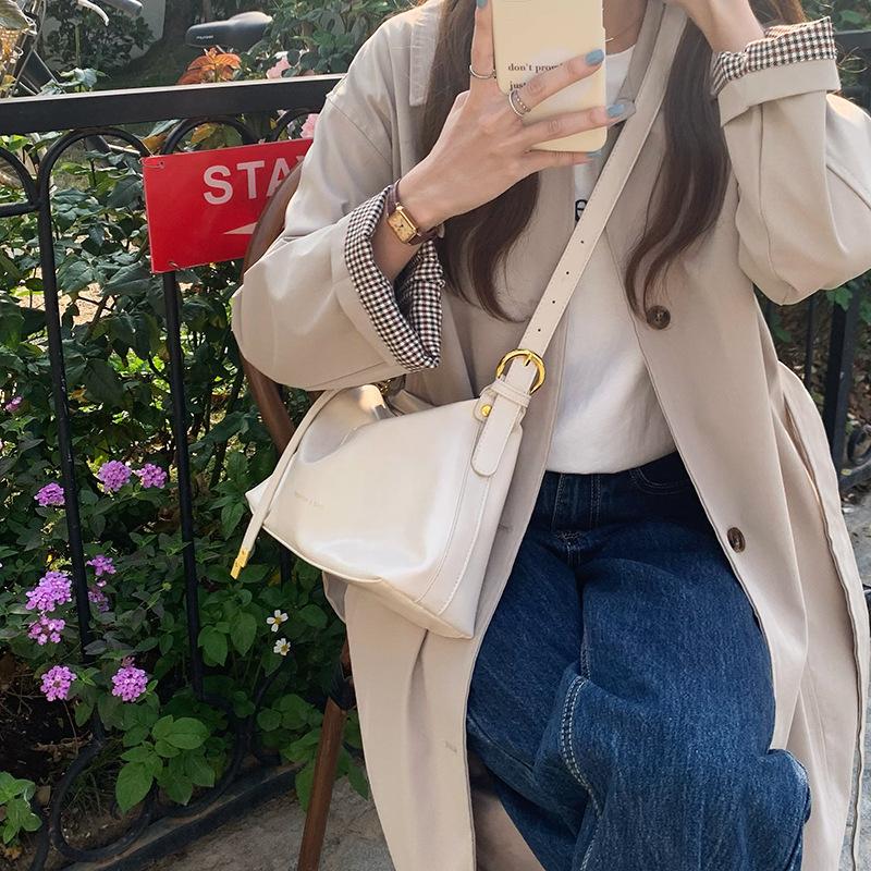 Product Introduction of Túi Tote Luật Hiện Đại Cho Nữ, Túi Đi Lại Chất Lượng Cao Mới, Thiết Kế Đặc Biệt, Túi Đưa Thư Đeo Vai Mềm 15