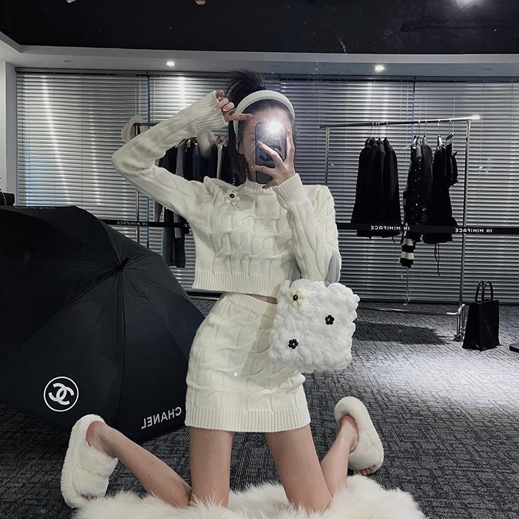 Product Introduction of Bộ Đồ Áo Len Dệt Kim, Phong Cách Người Nổi Tiếng Trên Internet Cùng Phong Cách, Dành Cho Nữ, Ôm Sát, Dày Dặn, Dài Tay, Thiết Kế Xoắn, Cạp Cao, Váy Bodycon, Bộ Hai Mảnh, Thích Hợp Cho Mùa Thu / Đông 10