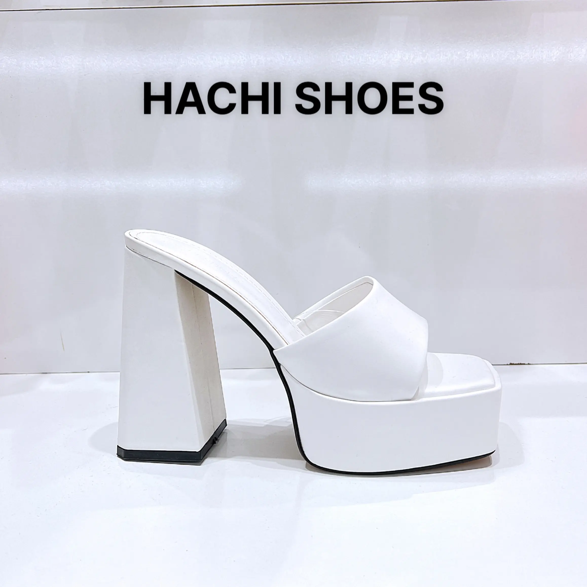 HACHI SHOES C130 GUỐC ĐÚP 12P Q.NGANG (Form rộng lùi 1 size)