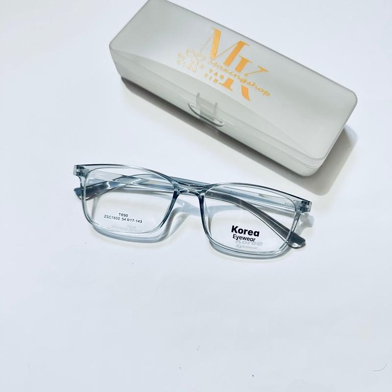M13: Gọng nhựa TR90- chữ nhật size vừa . 2