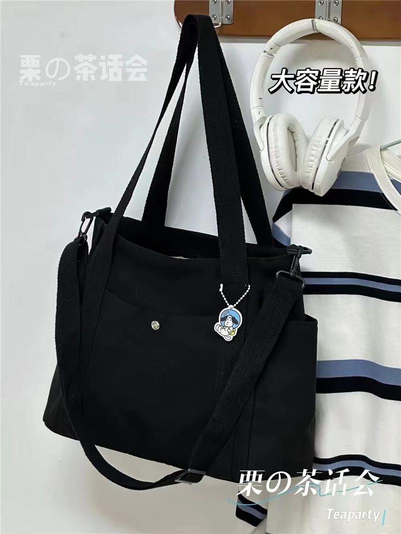 Product Introduction of Canvas Bag Women's New Large Capacity Fashion All-Match Shoulder Bag Tote Bag for Work Commuter Bag Korean Style Crossbody Bag 16